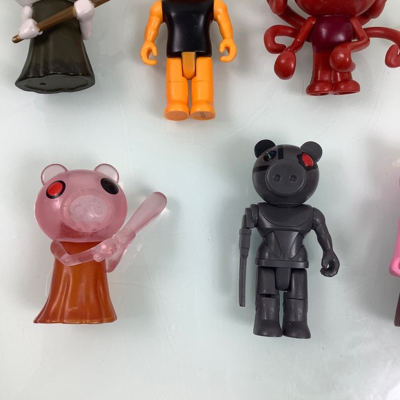 PIGGY Roblox mini figures Series 1 and 2 lot of 7 EUC - Picture 7 of 12